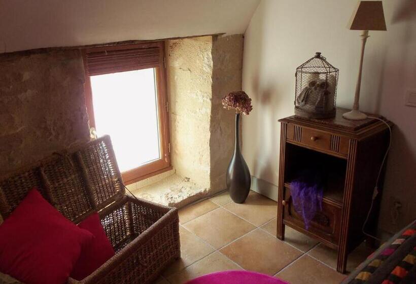 Номер Комфорт, Chambres Et Jardin De Pierres