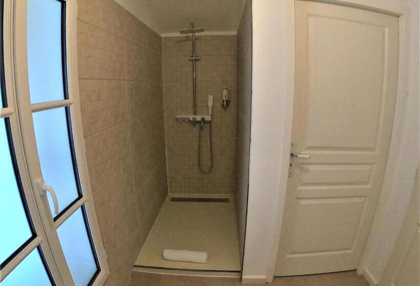 テラス付きスタンダードルーム, La Carreterie  Maison De Famille{s}