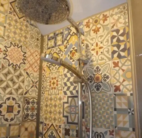 ベーシックトリプルルーム, Le Brame   Chambres D Hôtes