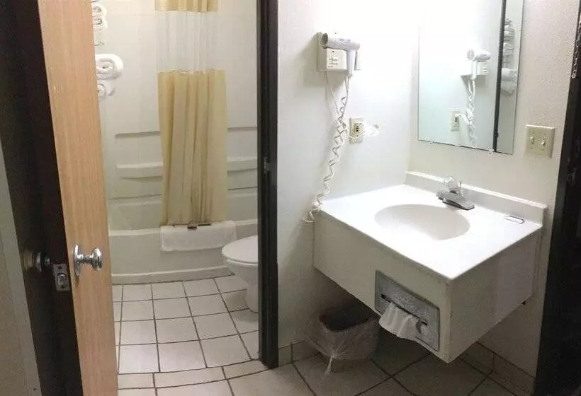 ２ダブルベッドのスタンダードルーム, Anderson Chesterfield Travel Inn