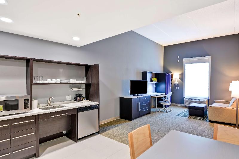 חדר סטנדרט עם מיטת קינג, Baymont By Wyndham Columbia Maury