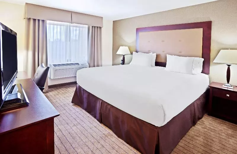 キングサイズベッドのスタンダードルーム, Holiday Inn Express Portland South   Lake Oswego, An Ihg