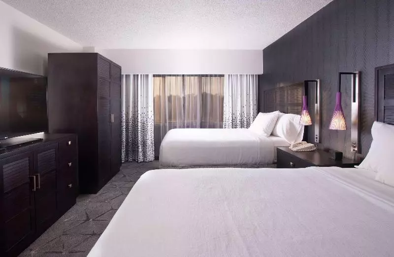 キングサイズベッドのスイートルーム, Holiday Inn Express Portland South   Lake Oswego, An Ihg