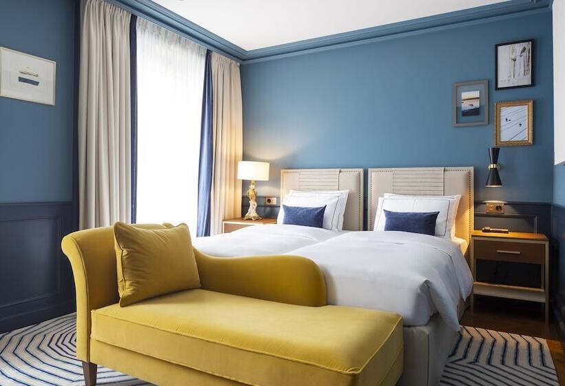 اتاق سوپریور, Longemalle