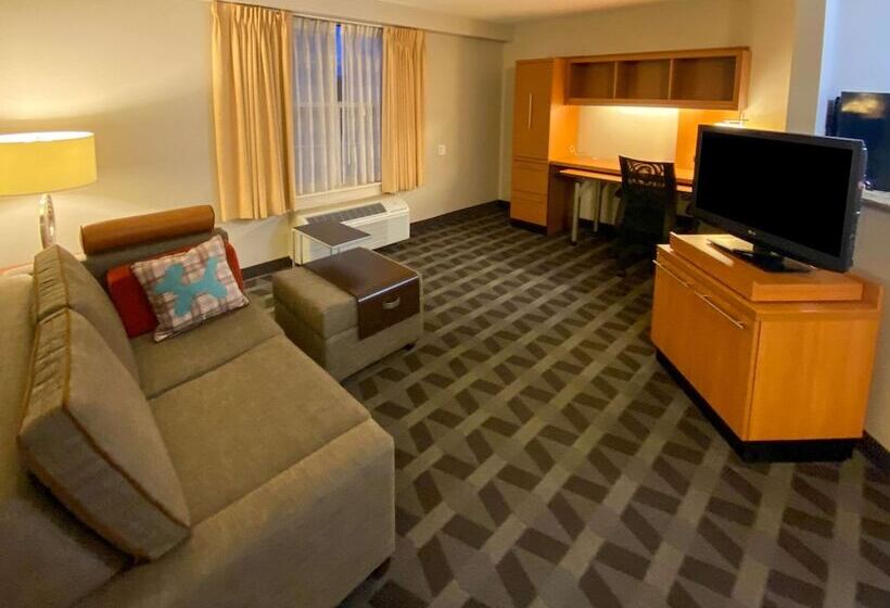 Люкс, Mainstay Suites Middleburg Heights Cleveland Airport