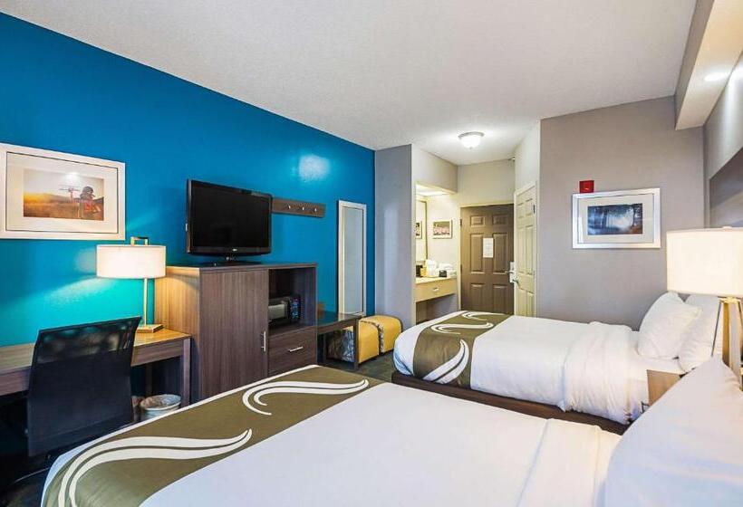 Номер Стандарт 2 Двуспальные Кровати, Quality Inn Harrisonburg I81