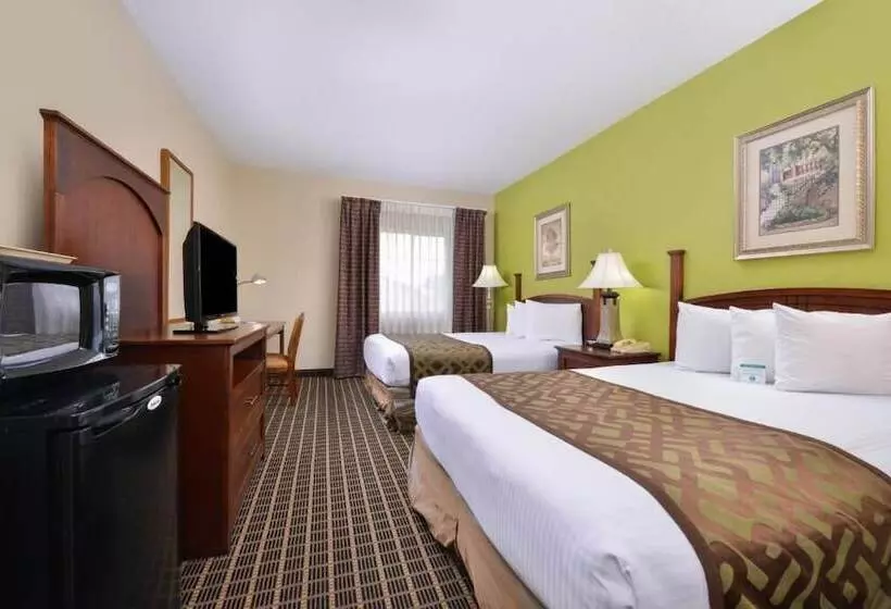 ２ダブルベッドのスタンダードルーム, Regency Inn Geneseo Il I80