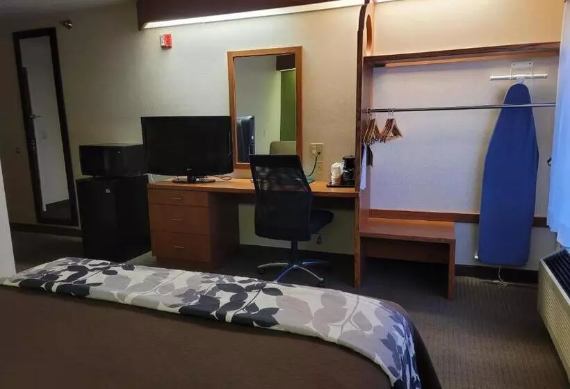 身障者適用スタンダードルーム, Sleep Inn & Suites Bay View Acme   Traverse City