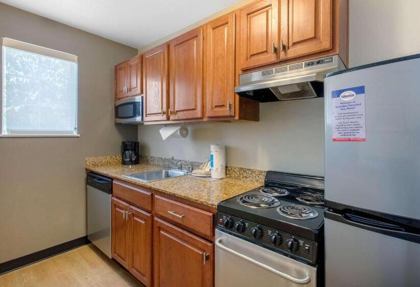 스탠다드 룸, Suburban Studios Birmingham Homewood I65