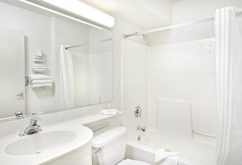 스위트, Surestay By Best Western Sacramento South Natomas