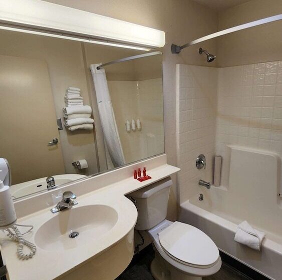 스위트, Surestay By Best Western Sacramento South Natomas