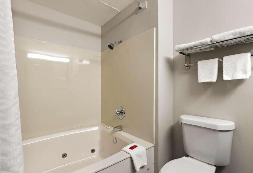 חדר סטנדרט עם מיטת קינג, Surestay Plus Hotel By Best Western Tulsa East