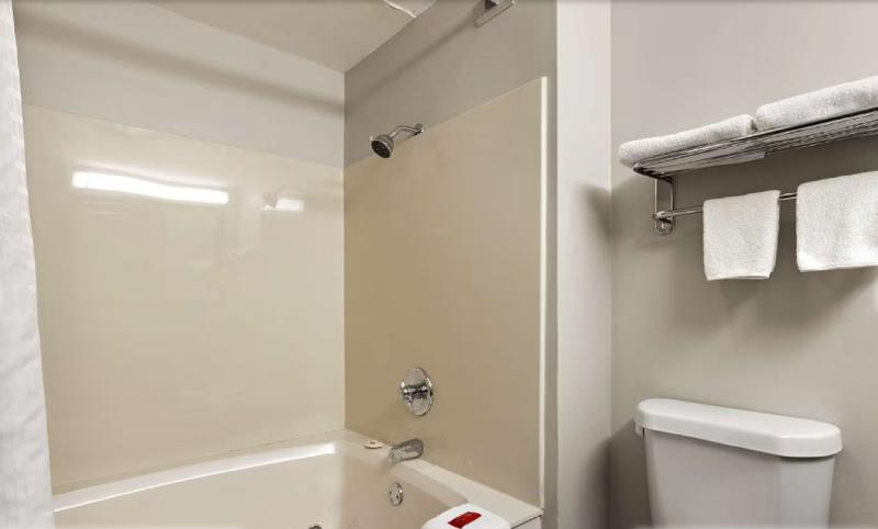 חדר סטנדרט עם מיטת קינג, Surestay Plus Hotel By Best Western Tulsa East