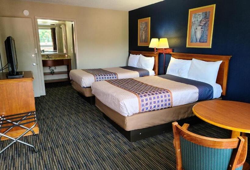 Номер Стандарт 2 Двуспальные Кровати, Travelodge By Wyndham Williamsburg Colonial Area