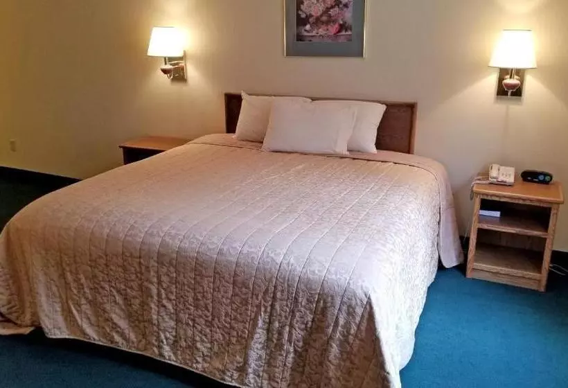 キングサイズベッドのスイートルーム, Keystone Boardwalk Inn And Suites