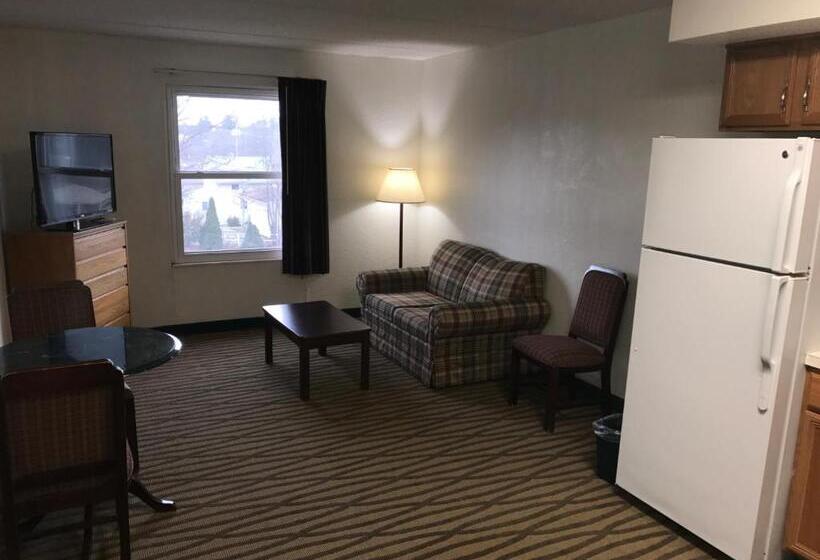 Семейный Номер, President Inn & Suites