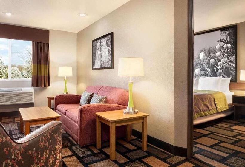 스위트 킹사이즈 침대, Super 8 By Wyndham Akron S/green/uniontown Oh