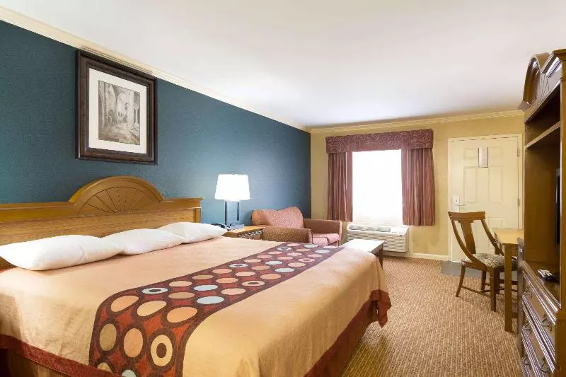 Standard-huone King-vuode, Super 8 By Wyndham Covington