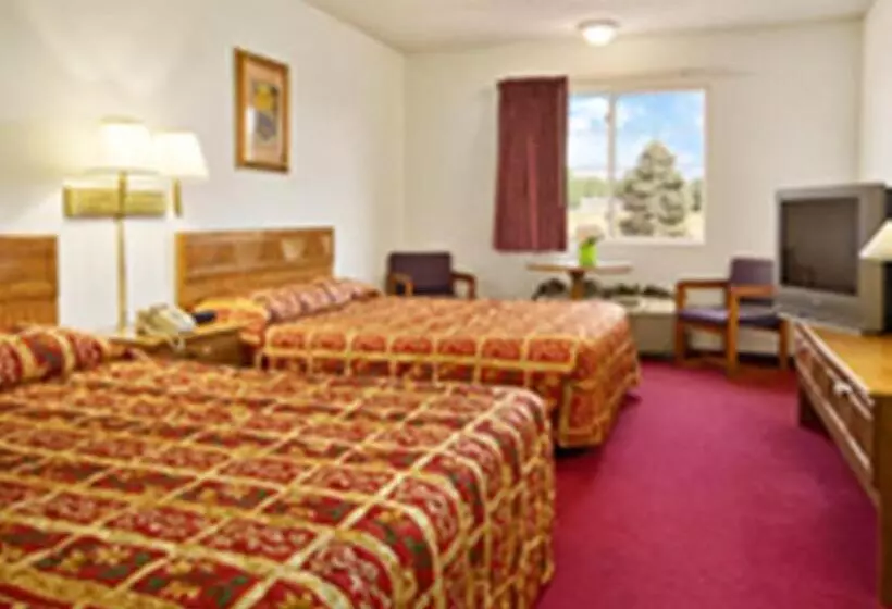 Standard-huone, Westwood Inn & Suites Kimball