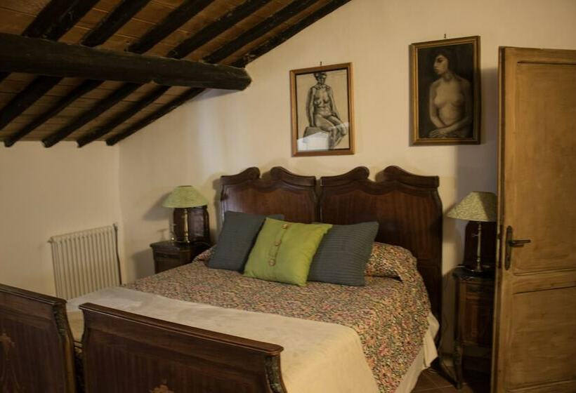 デラックススイート, La Mora Exclusive