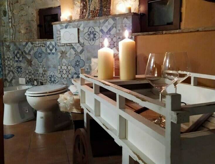 デラックススイート, La Mora Exclusive