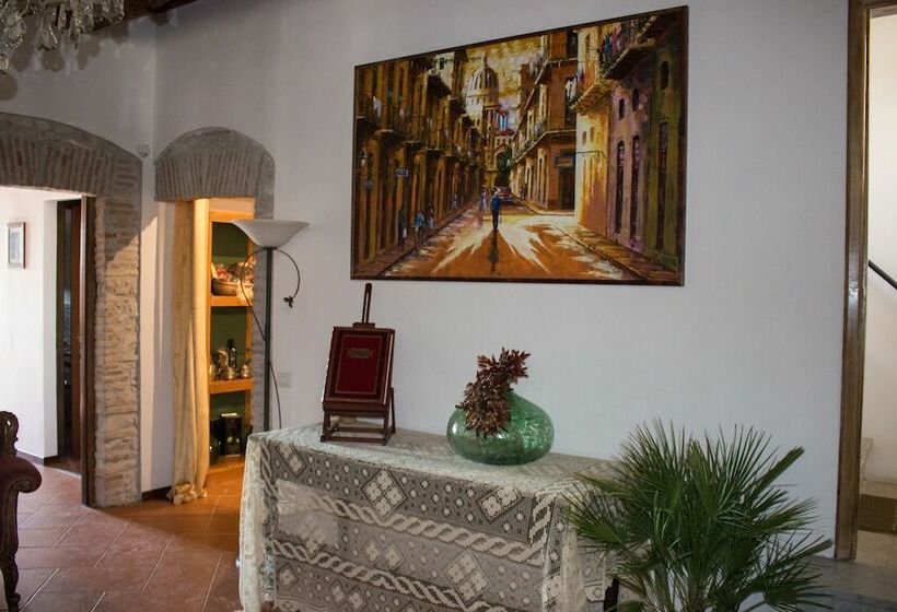 デラックススイート, La Mora Exclusive