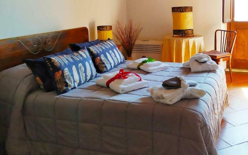 スタンダードトリプルルーム, La Mora Exclusive