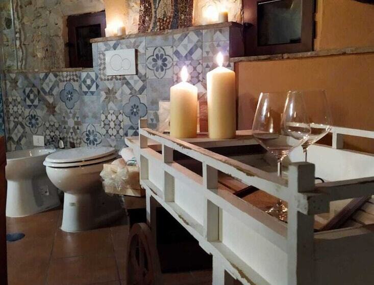 デラックススイート, La Mora Exclusive