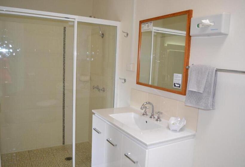 スタンダードルーム, Gatton Motel