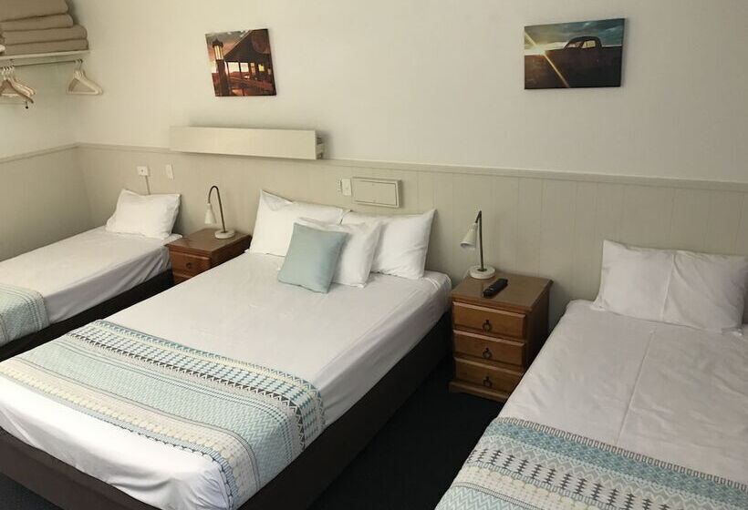 ファミリールーム, Gatton Motel