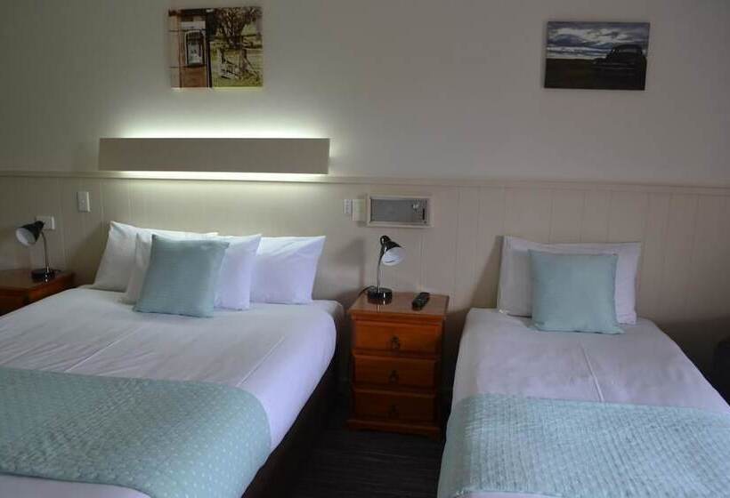 Номер Стандарт, Gatton Motel