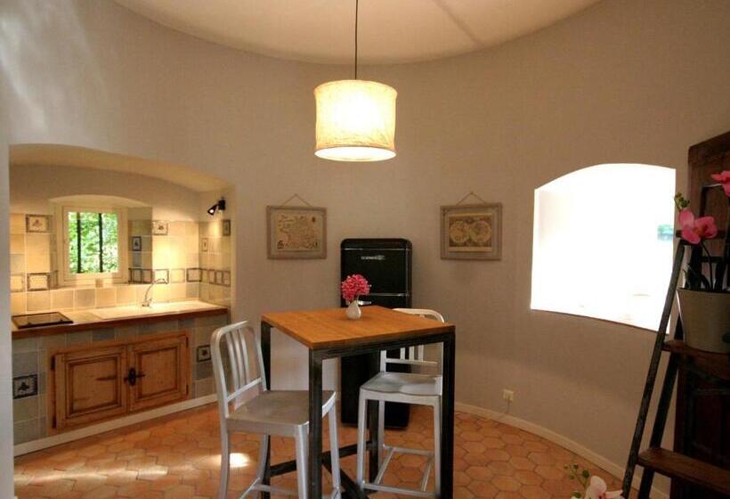 غرفة قياسية, Domaine La Bonne Etoile