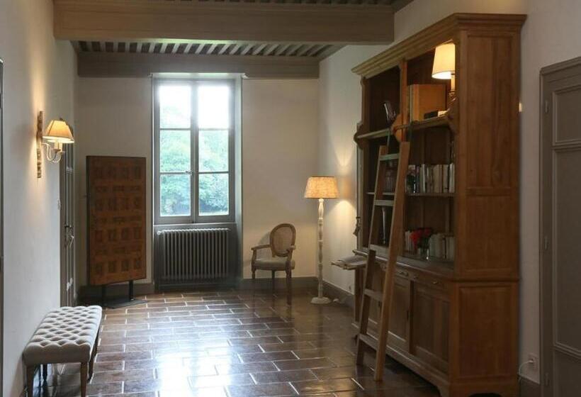 جناح جونيور, Domaine La Bonne Etoile