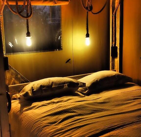 كوخ قياسي, Domaine La Bonne Etoile