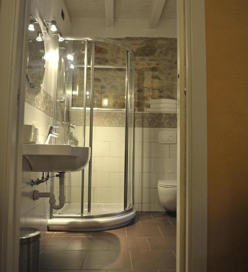 חדר קומפורט לשלושה, B&b Corte Cornalino