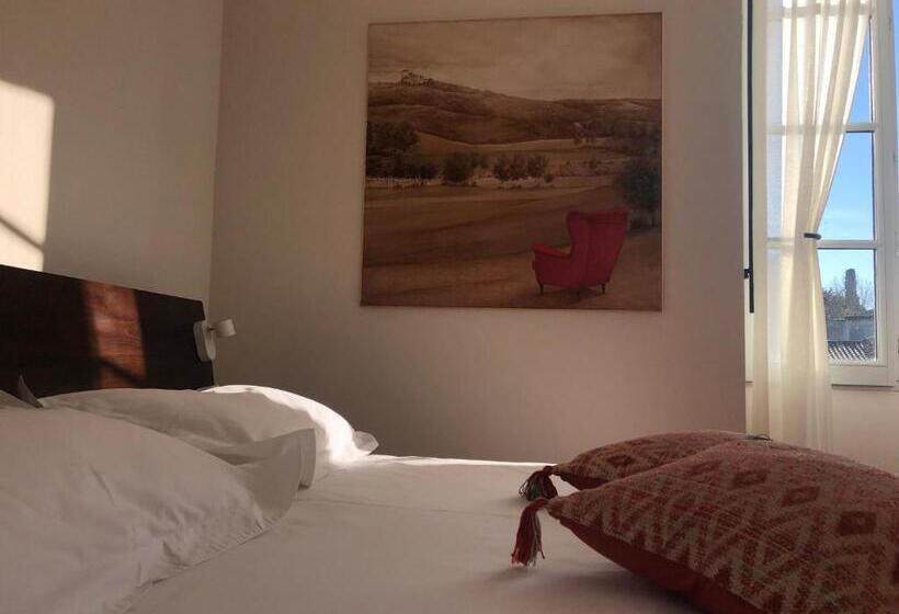 Номер Стандартный с Видом, B&b La Mirande De Saint Clar