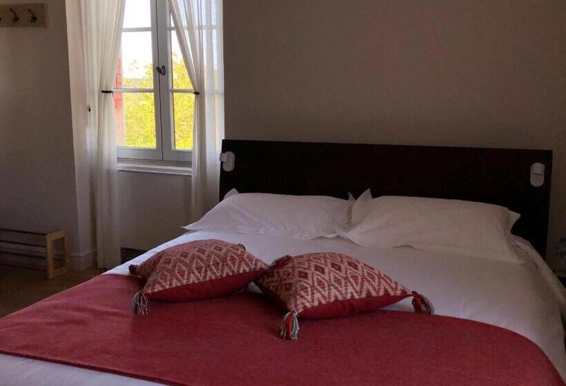 Номер Стандартный с Видом, B&b La Mirande De Saint Clar