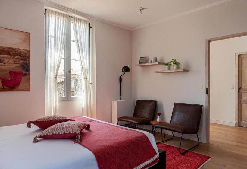 Номер Стандартный с Видом, B&b La Mirande De Saint Clar