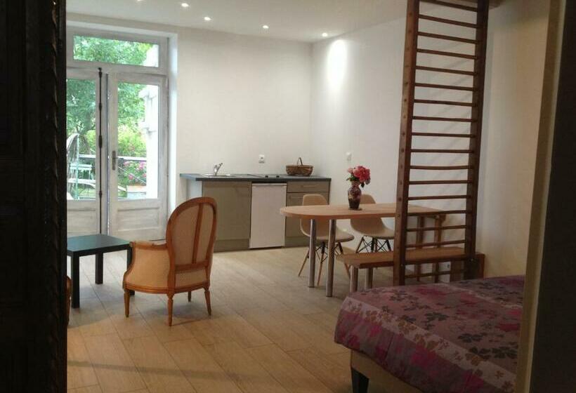 Номер Стандарт Вид на Сад, La Thibaude Livry