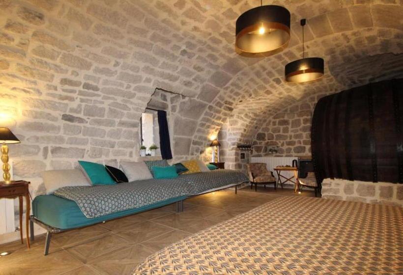 家庭间, Le Pressoir De La Deveze