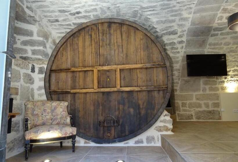 家庭间, Le Pressoir De La Deveze