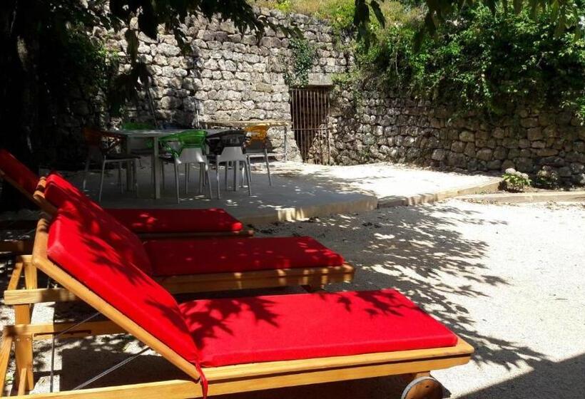 带2个卧室的公寓, Le Pressoir De La Deveze