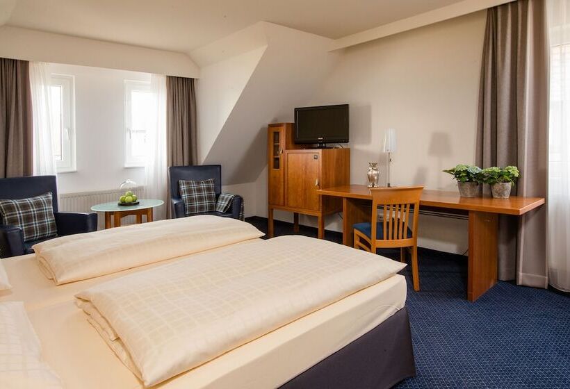 Номер Комфорт, Seehotel Niedernberg Das Dorf Am See