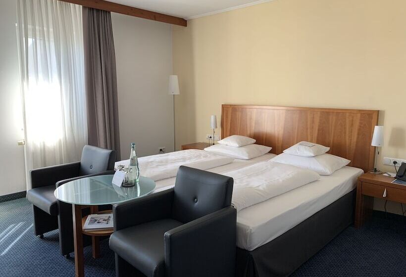 Номер Комфорт, Seehotel Niedernberg Das Dorf Am See