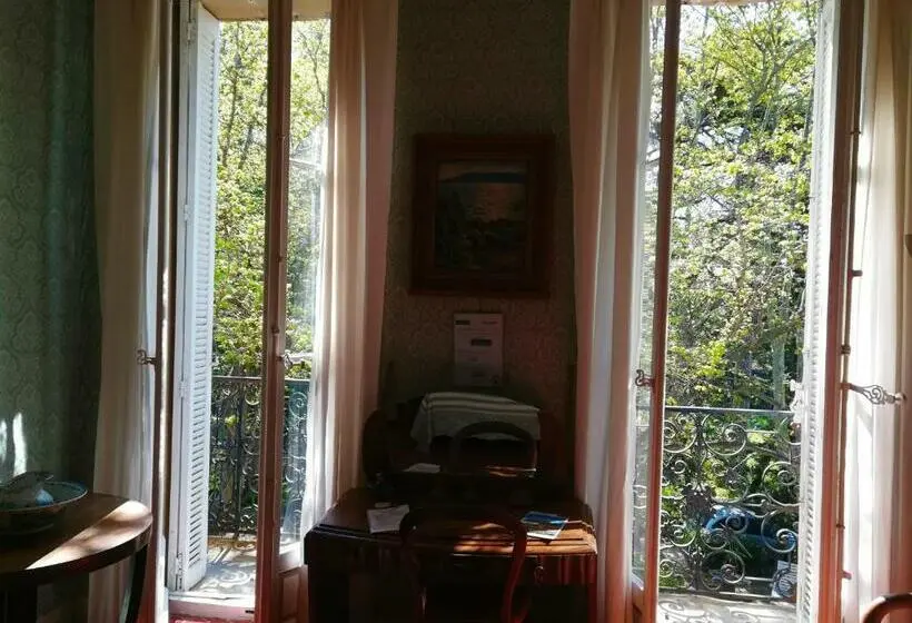 ガーデンビュースタンダードルーム, Embarben Maison D Hotes