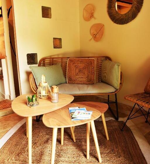 이코노미 룸, Embarben Maison D Hotes