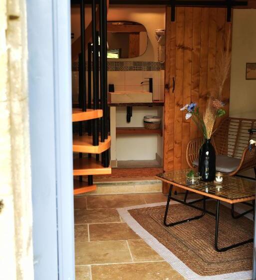 이코노미 룸, Embarben Maison D Hotes