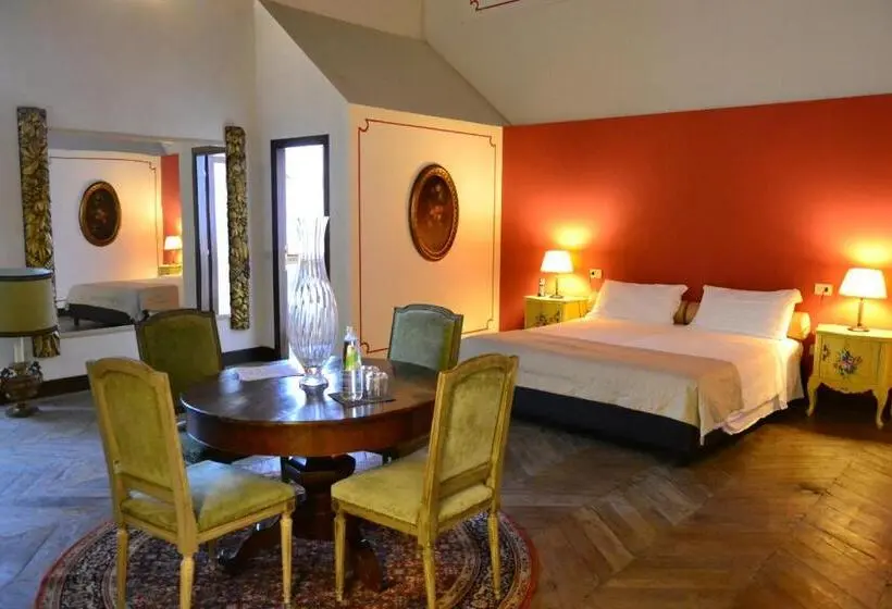 デラックスルーム, Castello Di Compiano Hotel Relais Museum