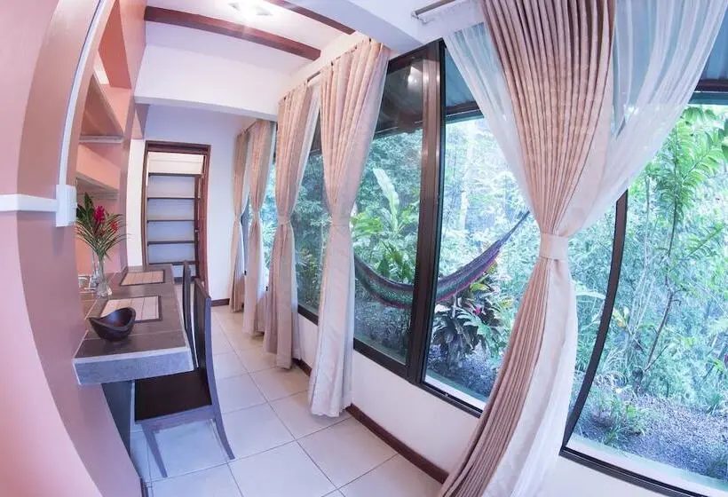 庭の見える１ベッドルームアパートメント, San Rafael Ecolodge