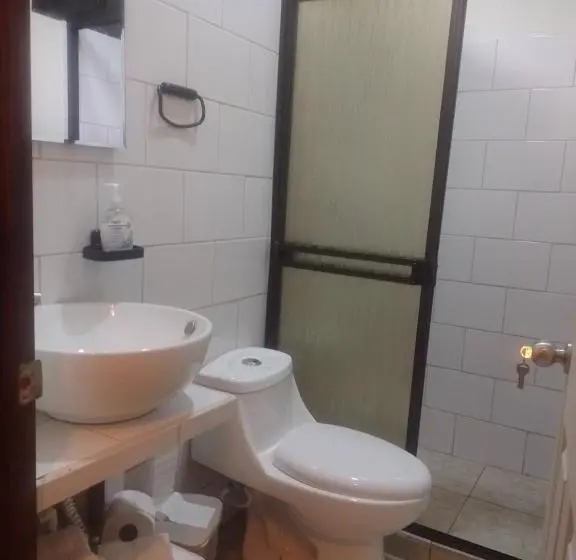スタンダードトリプルルーム, San Rafael Ecolodge